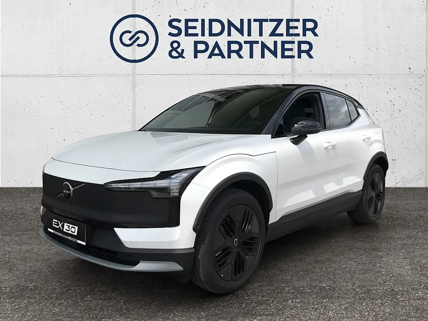 Volvo EX30 Cross Country Ultra Twin Motor Performance AWD Weiß - 1