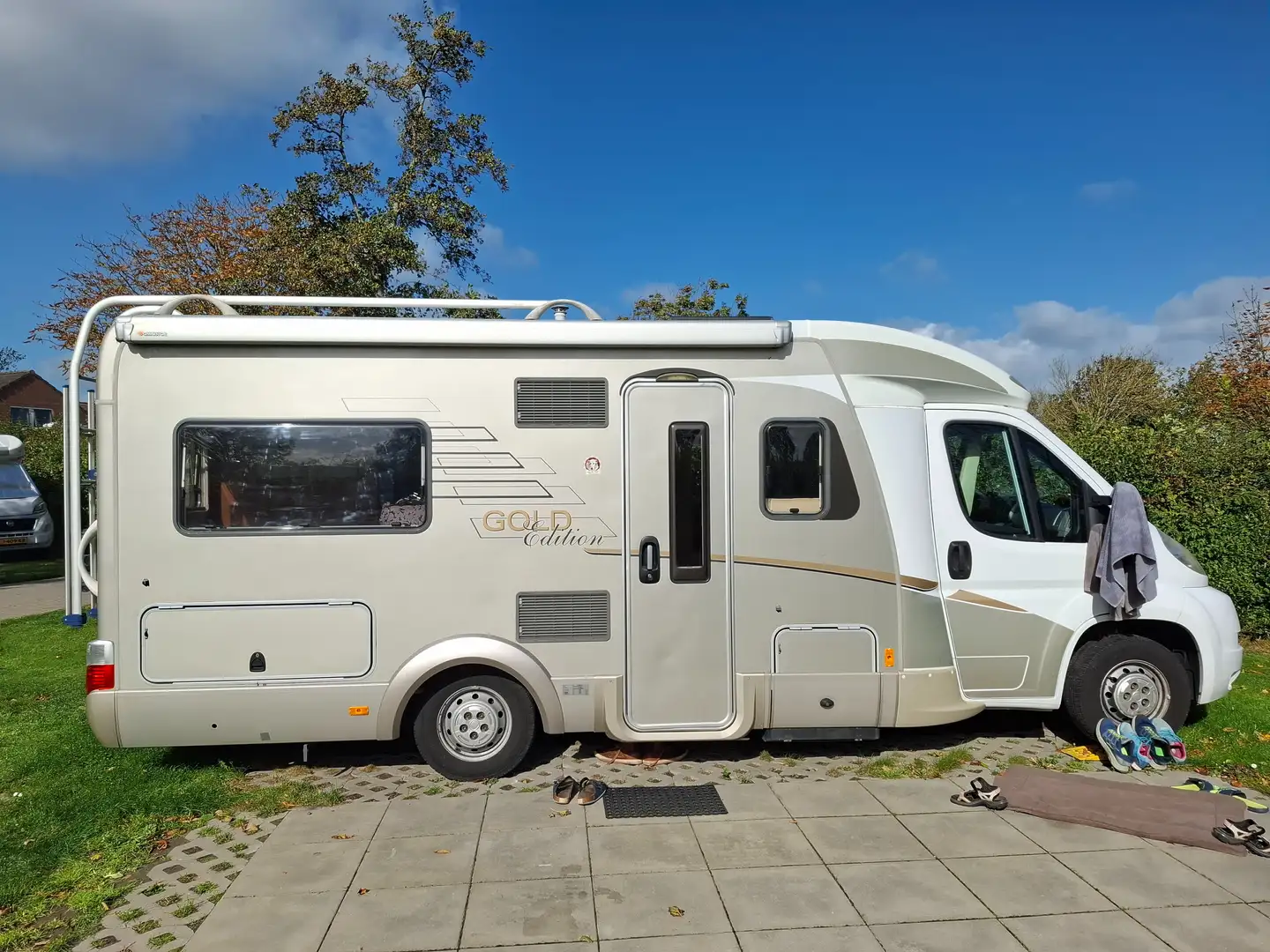 Caravans-Wohnm Hymer T 654 SL Gold Edition Gris - 1