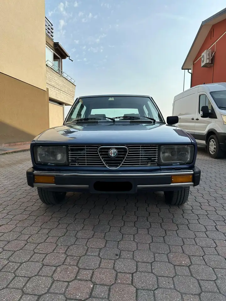Alfa Romeo Alfetta 2.0, foto 2