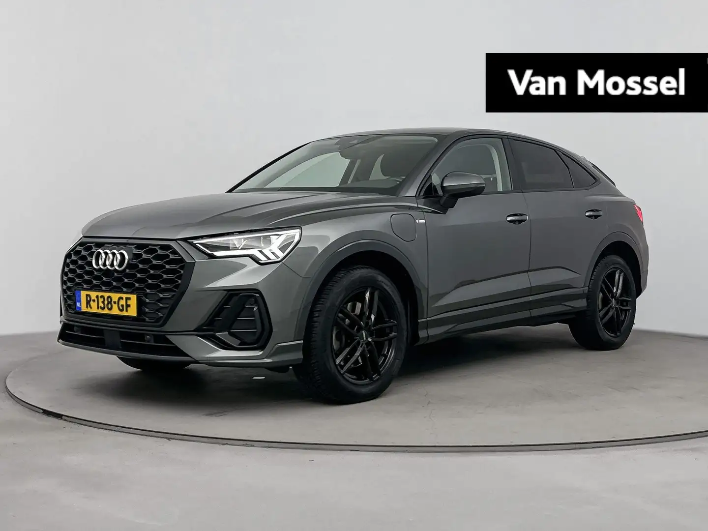 Audi Q3 Sportback 45 TFSI e S Edition Automaat | Navigatie Grau - 1