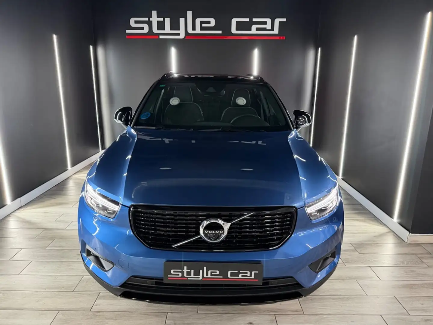 Volvo XC40 T4 Recharge R-Design Aut. Azul - 2
