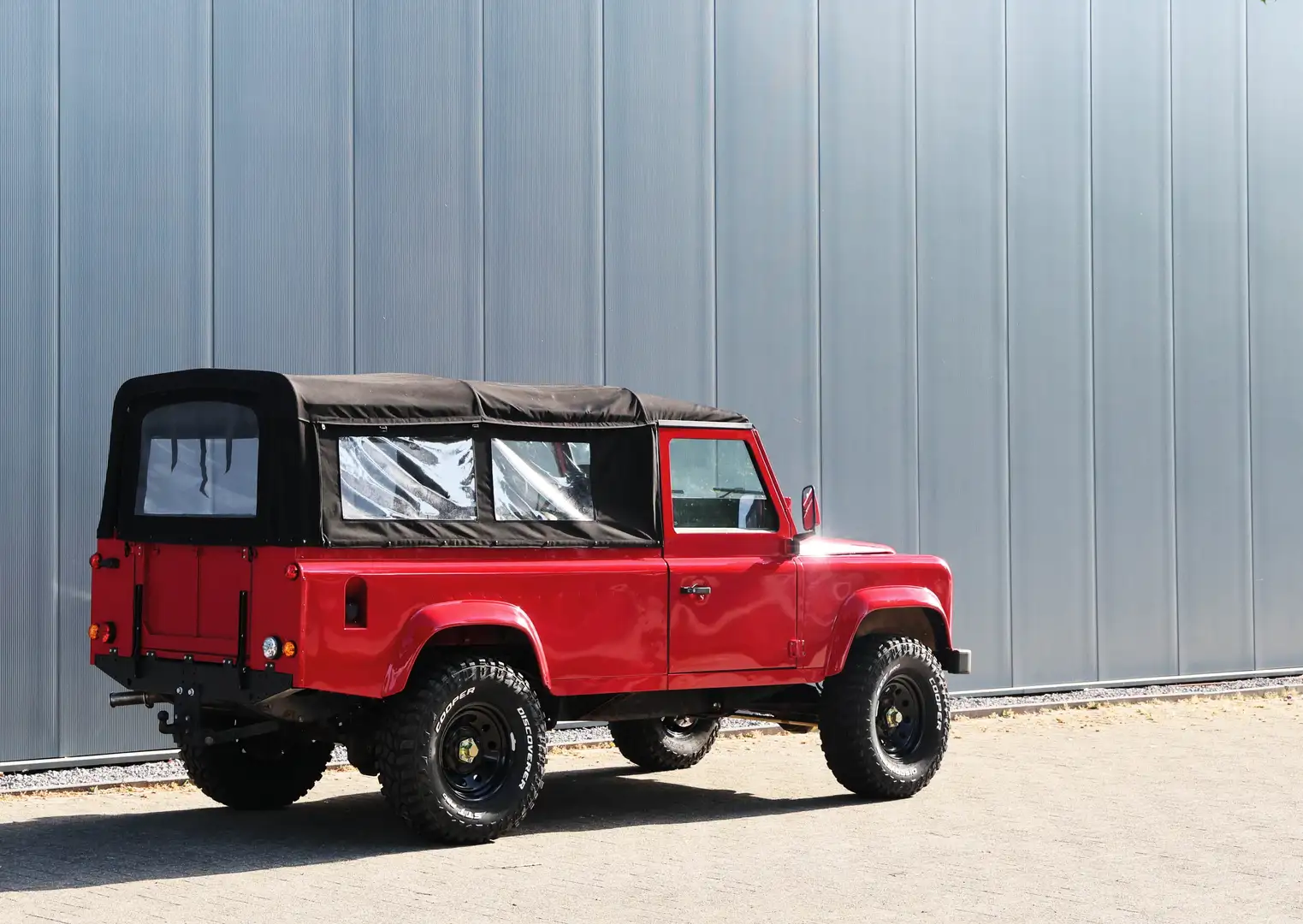 Land Rover Defender 110 Rouge - 1