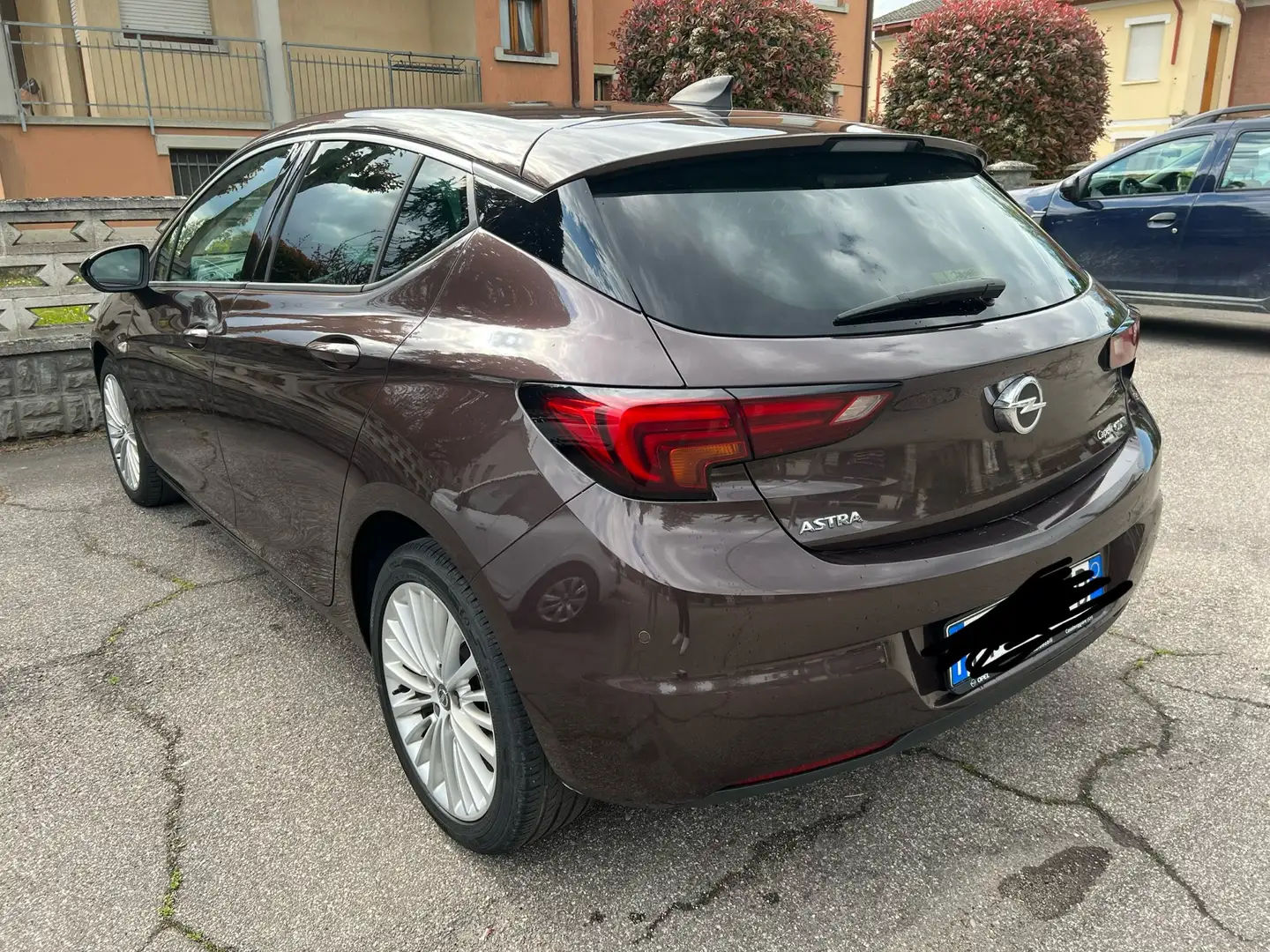 Opel Astra 5p 1.6 cdti Elective s&s 110cv Marrone - 2