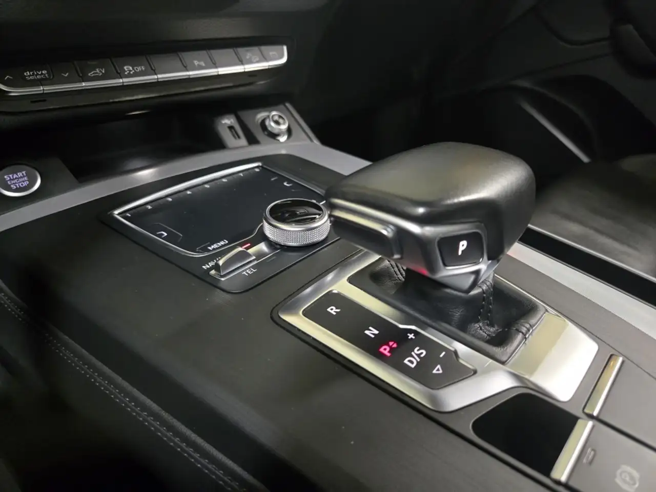 Audi Q5 снимка Audi Q5