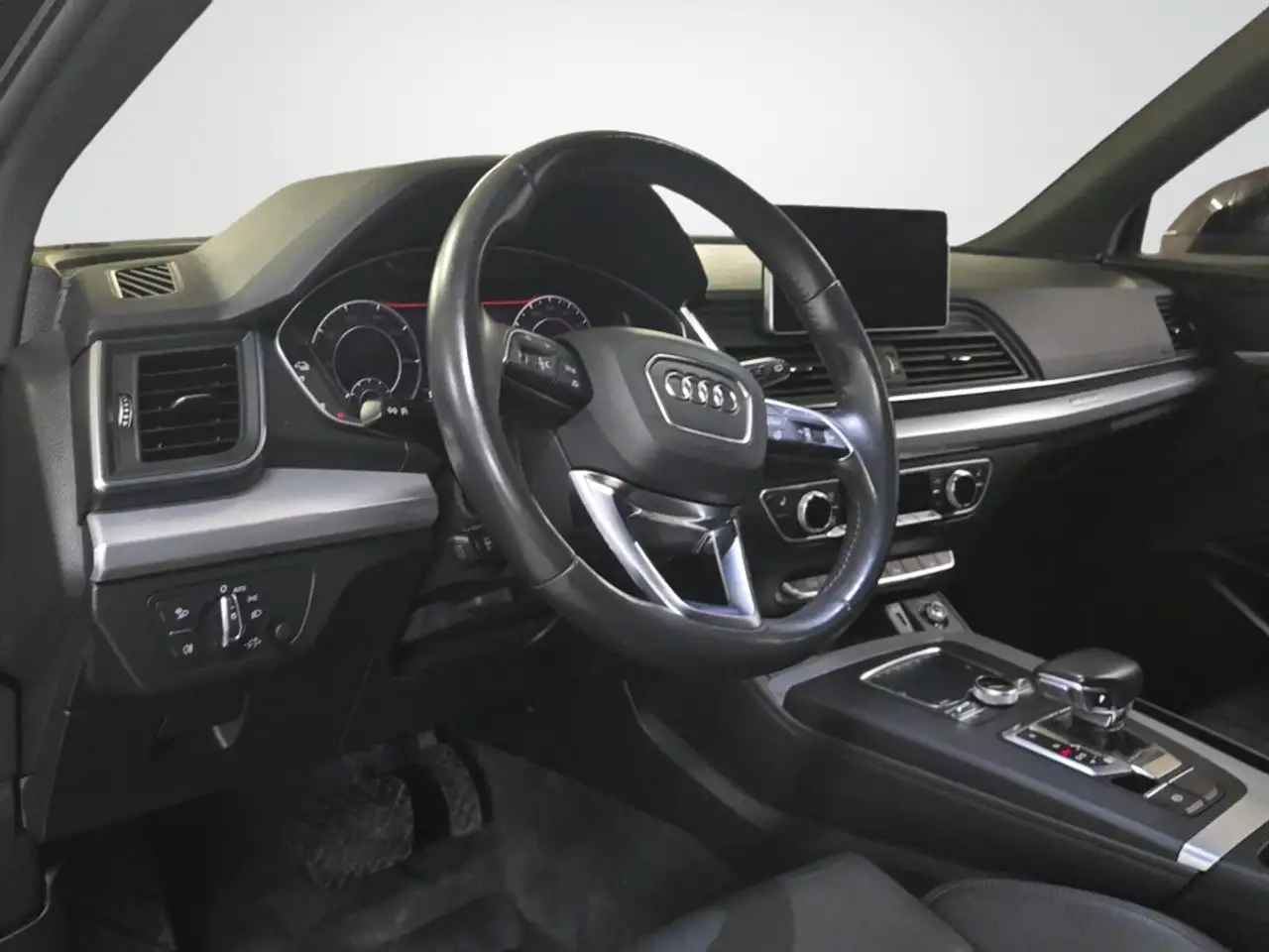 Audi Q5 снимка Audi Q5