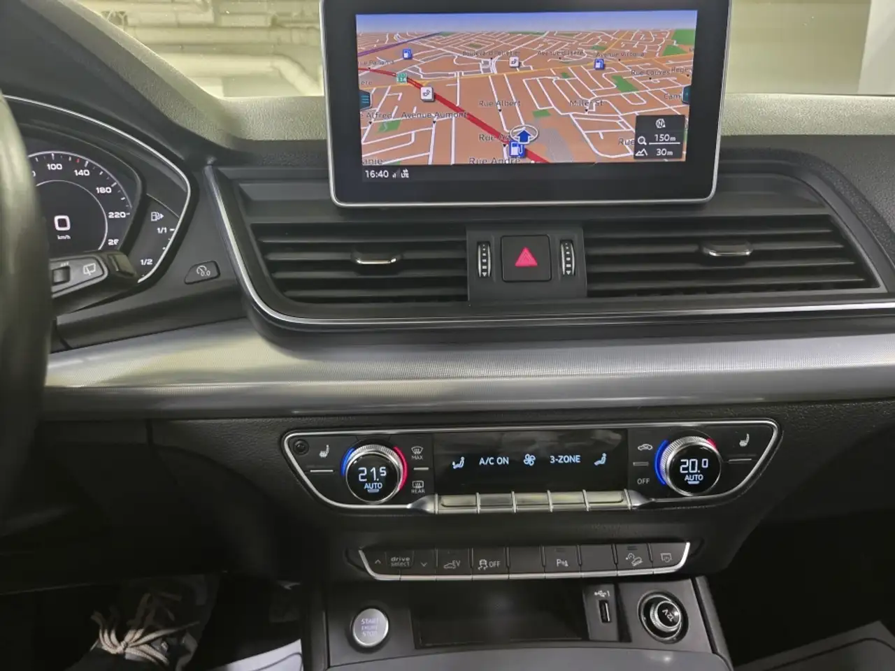 Audi Q5 снимка Audi Q5