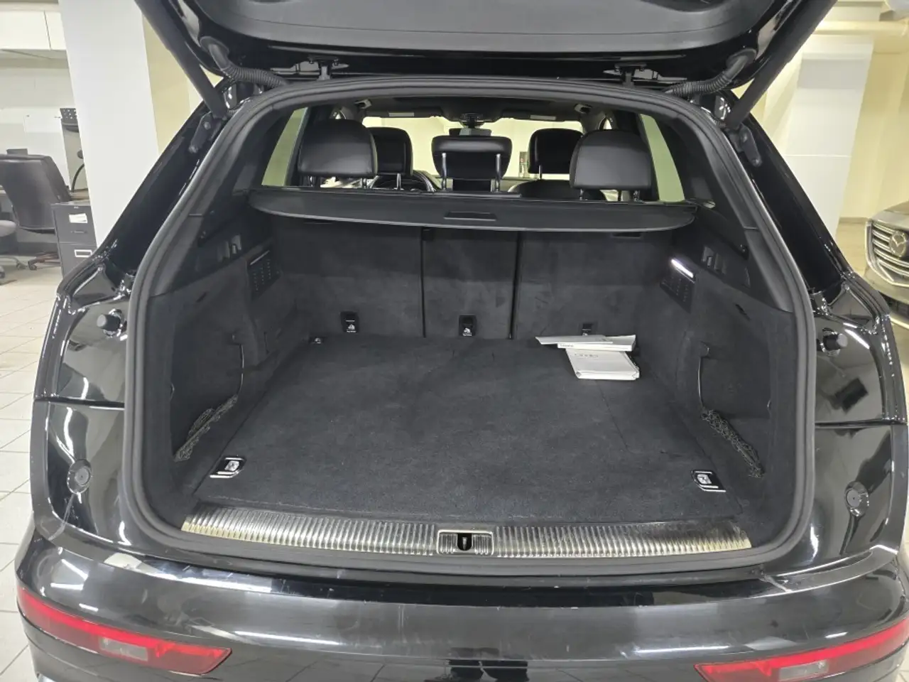Audi Q5 снимка Audi Q5