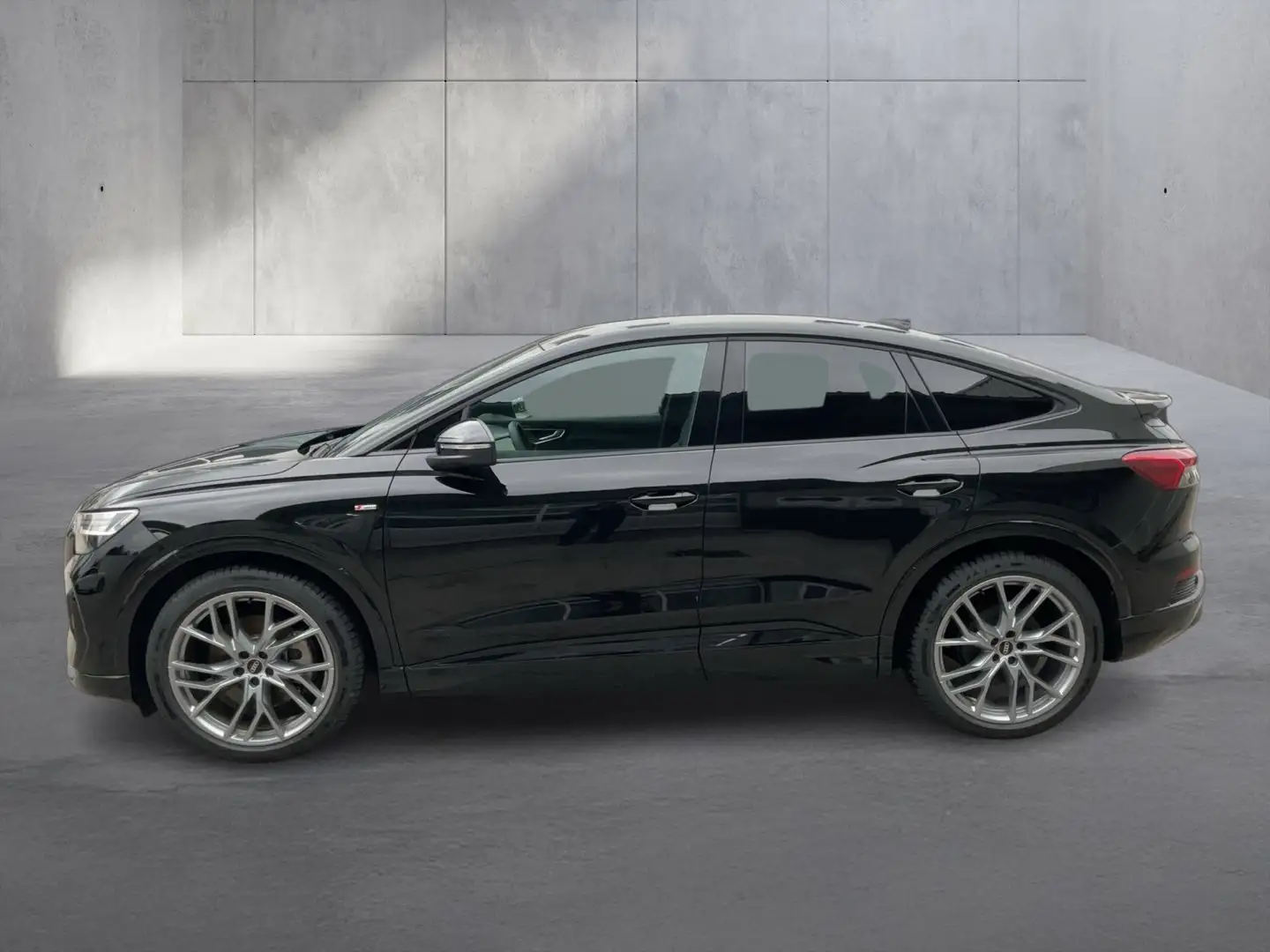 Audi Q4 e-tron Audi Q4 Sportback 45 e-tron quattro Schwarz - 2