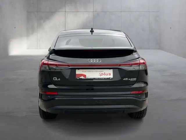 Audi Q4 e-tron Audi Q4 Sportback 45 e-tron quattro Ansicht 4