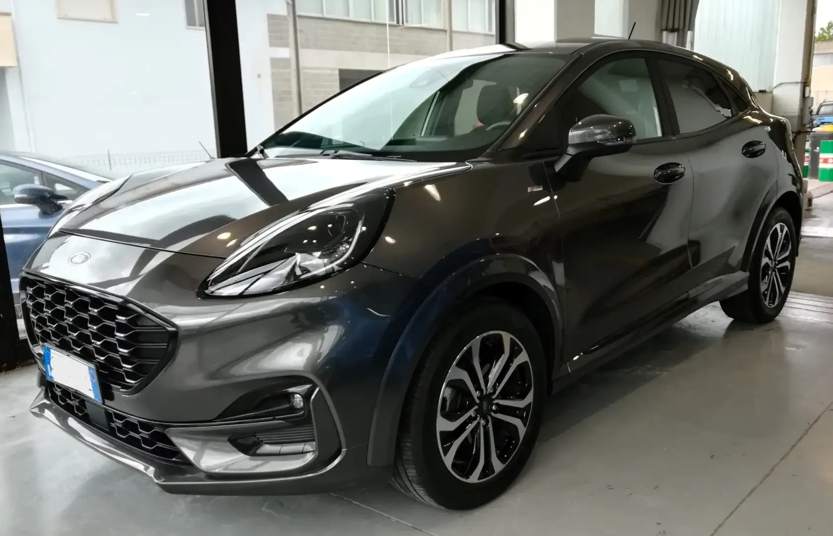 Ford Puma ST-Line Design hybrid 125cv Grigio - 1