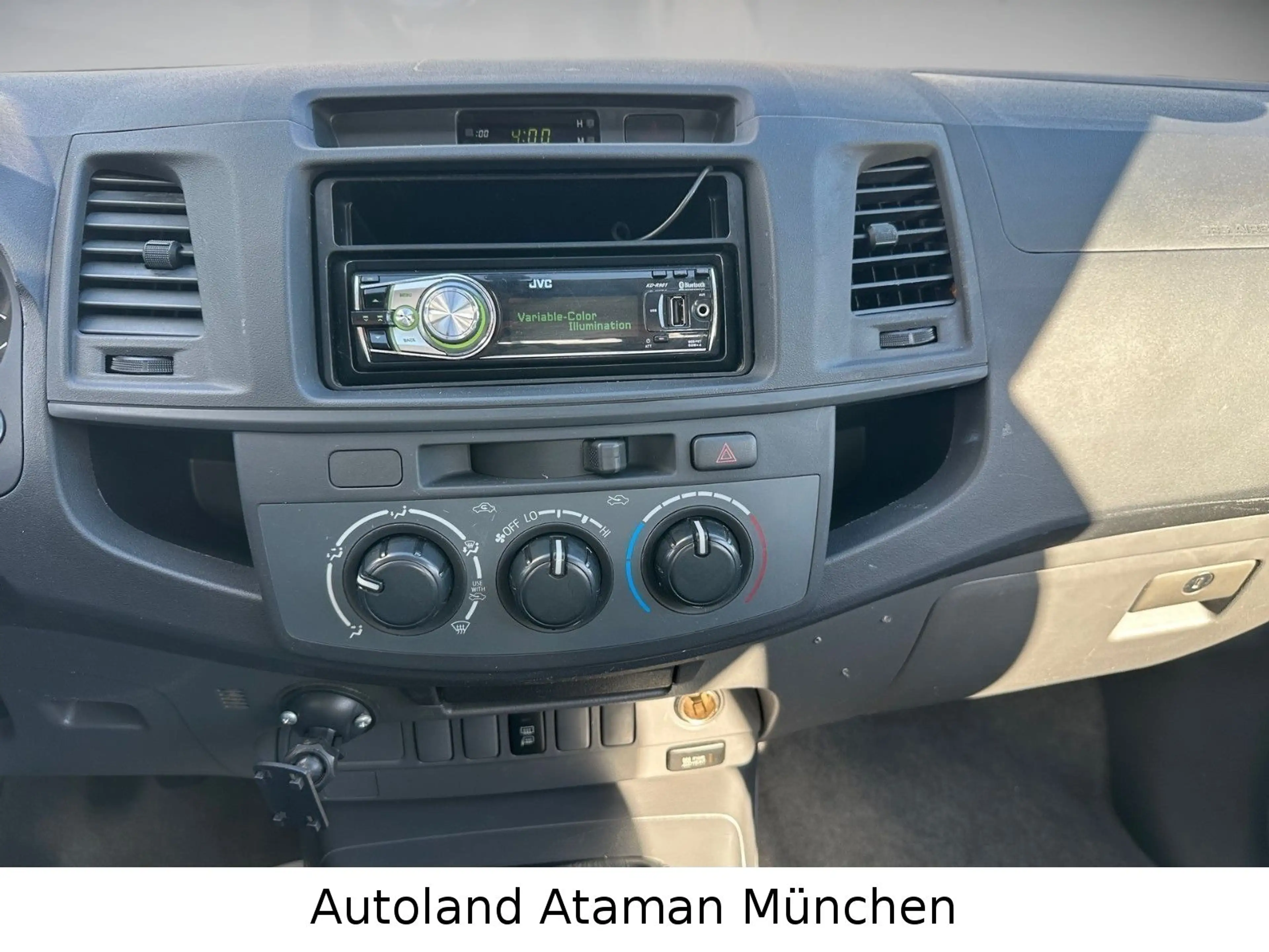 Toyota Hilux 2.5D *Double Cab* / AHK — photo 11