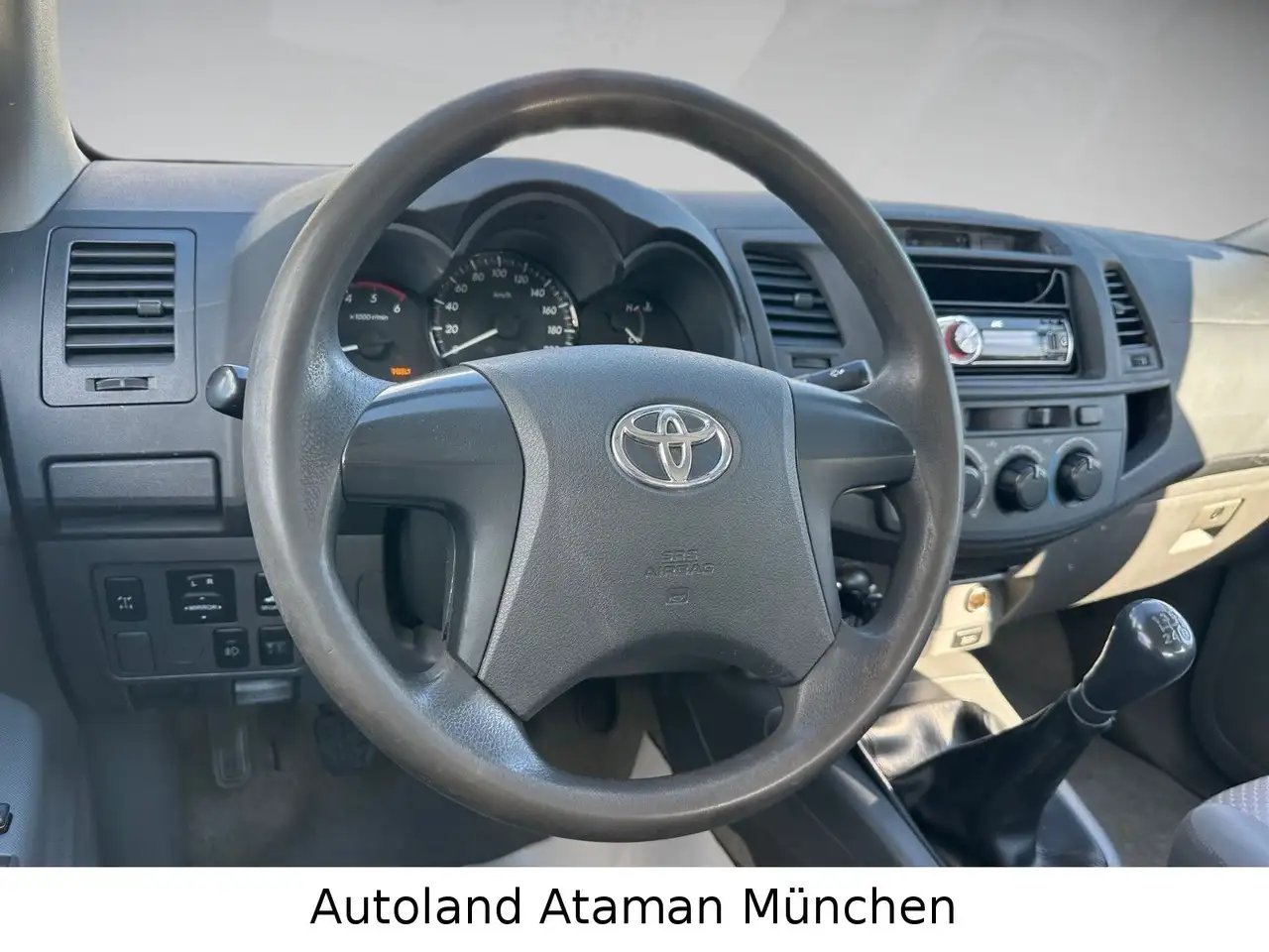 TOYOTA HILUX 2.5D - DOUBLE CAB - 144 ch - 156 341KMS - ATTELAGE - CT OK