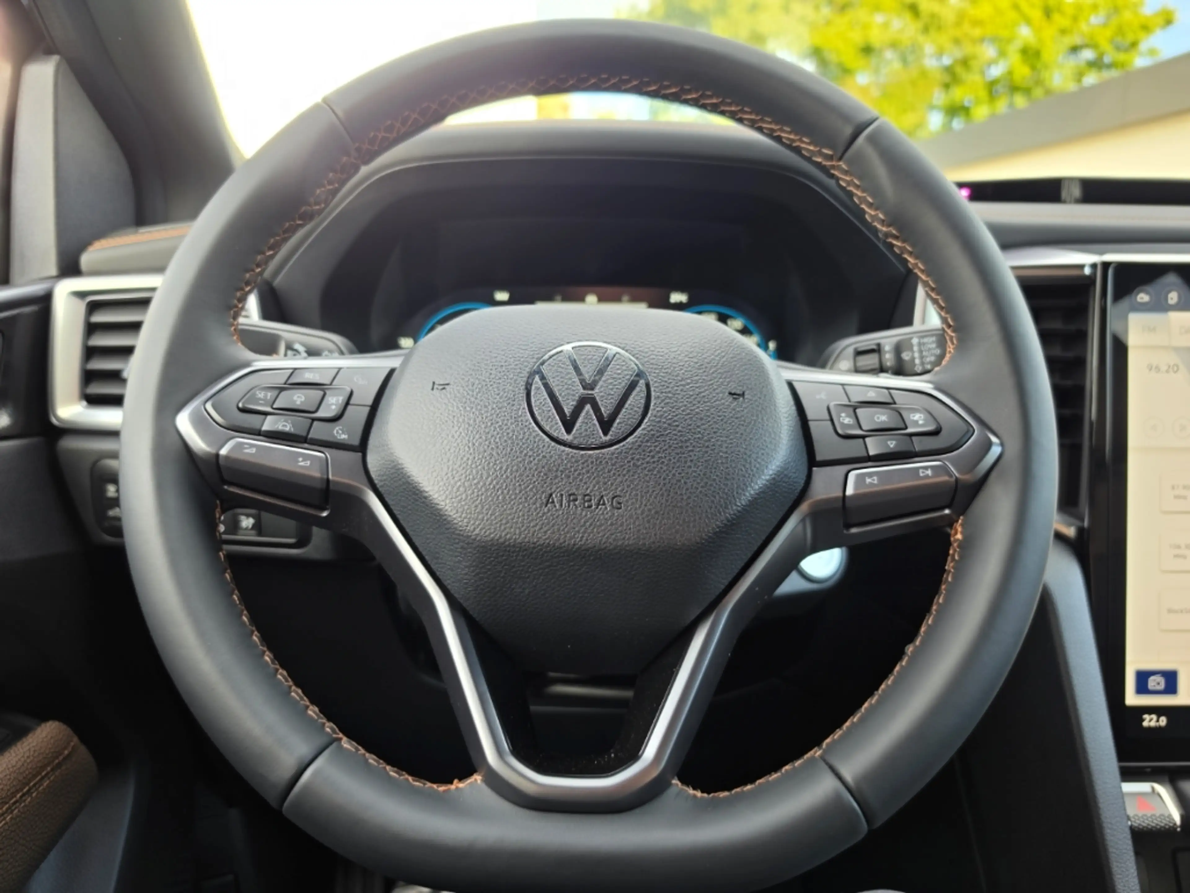 Volkswagen Amarok 3.0 TDI 4Motion PanAmericana - AHK CarPLay Matrix — photo 10