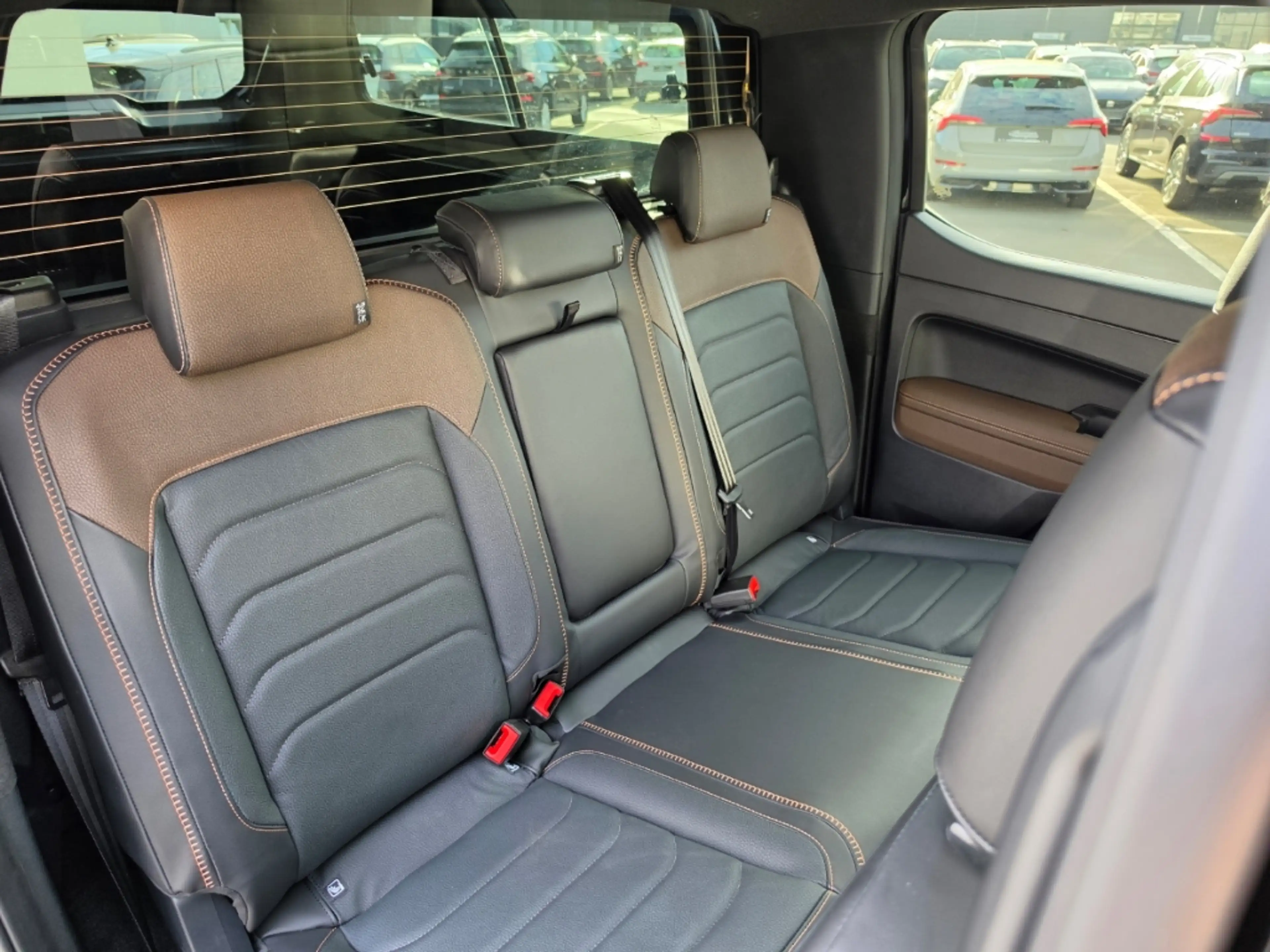 Volkswagen Amarok 3.0 TDI 4Motion PanAmericana - AHK CarPLay Matrix — photo 9