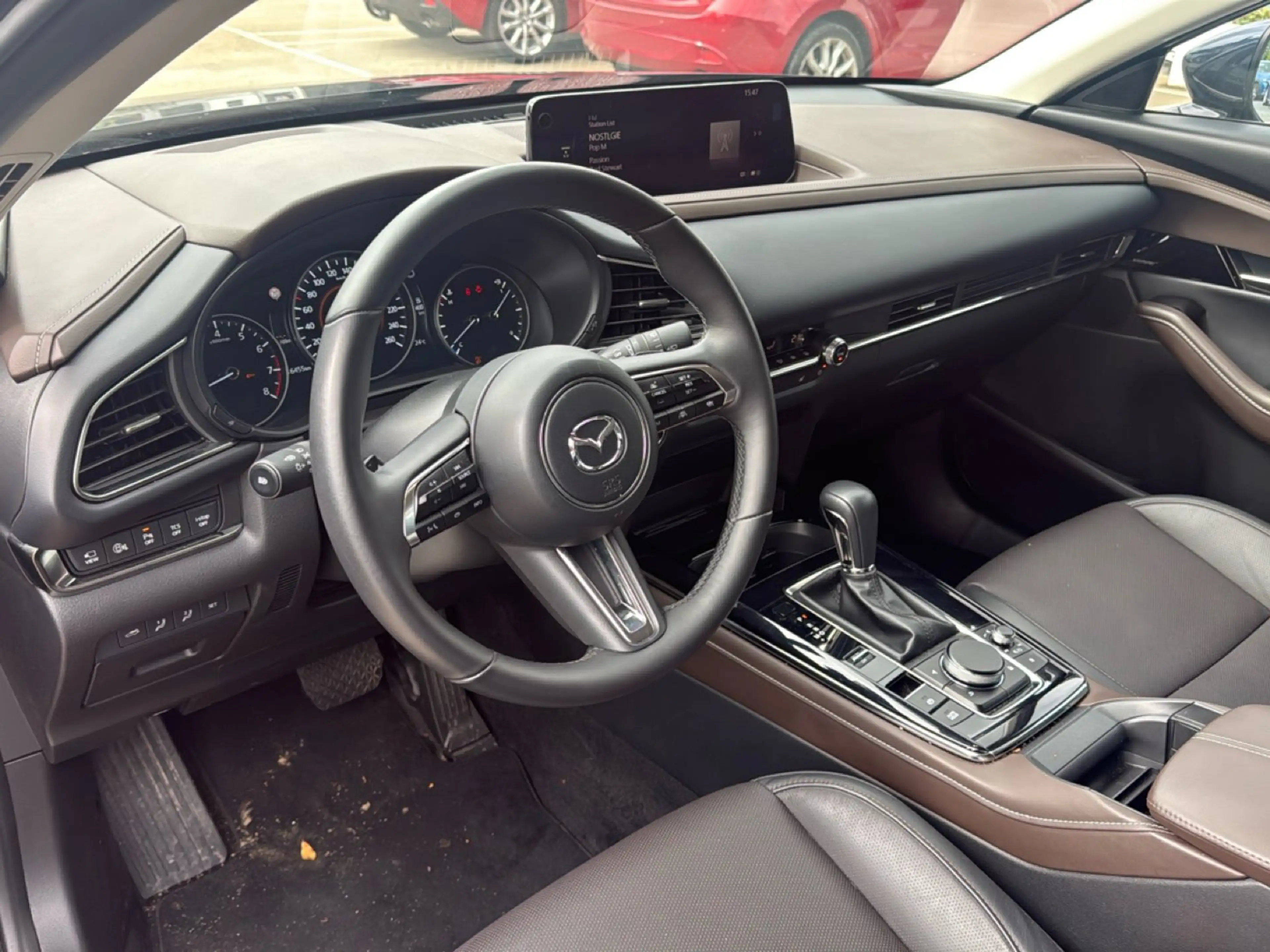 Mazda CX-30 e-SKYACTIV-G Takumi AUT — photo 9