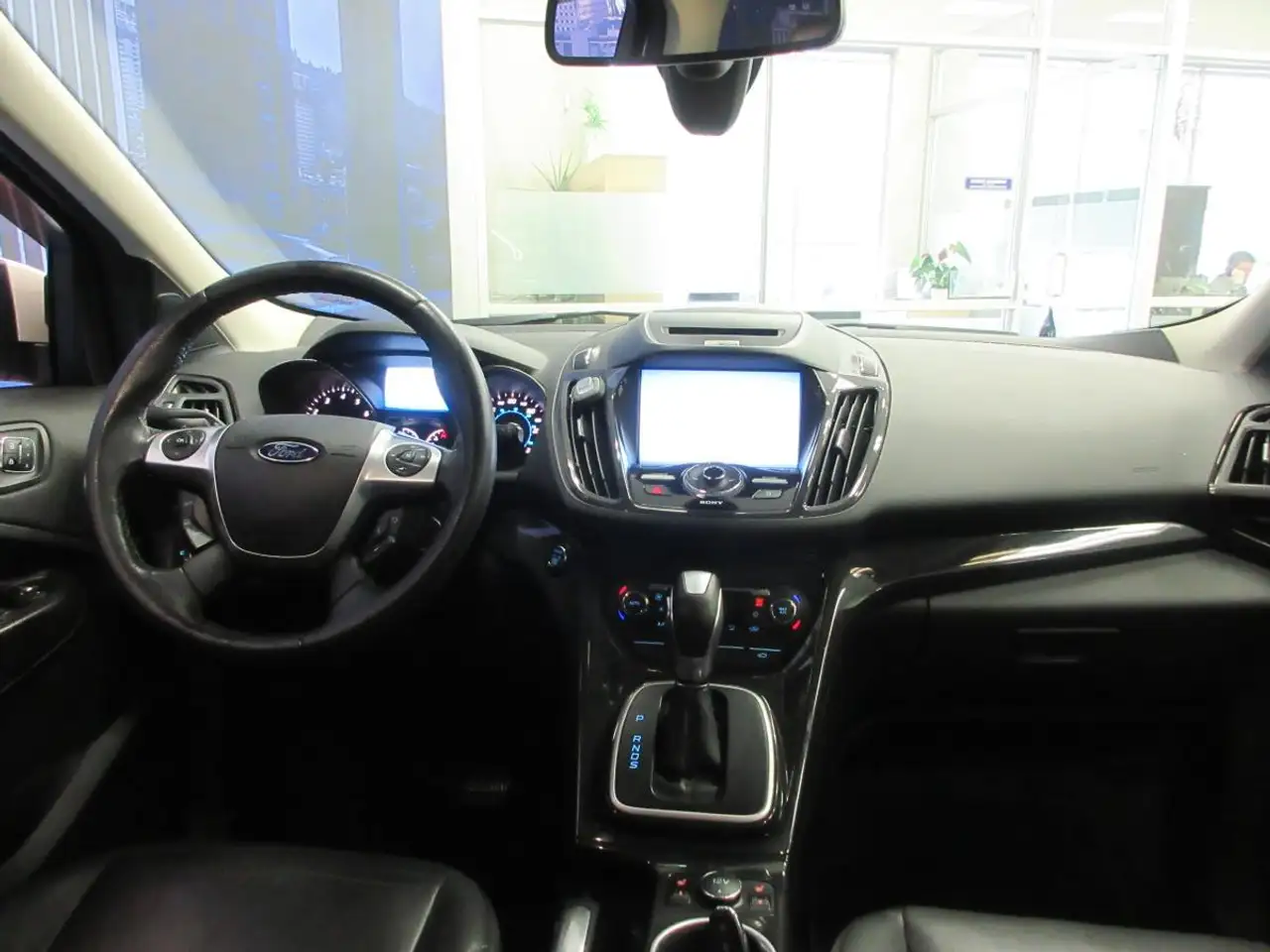 Ford Escape снимка Ford Escape