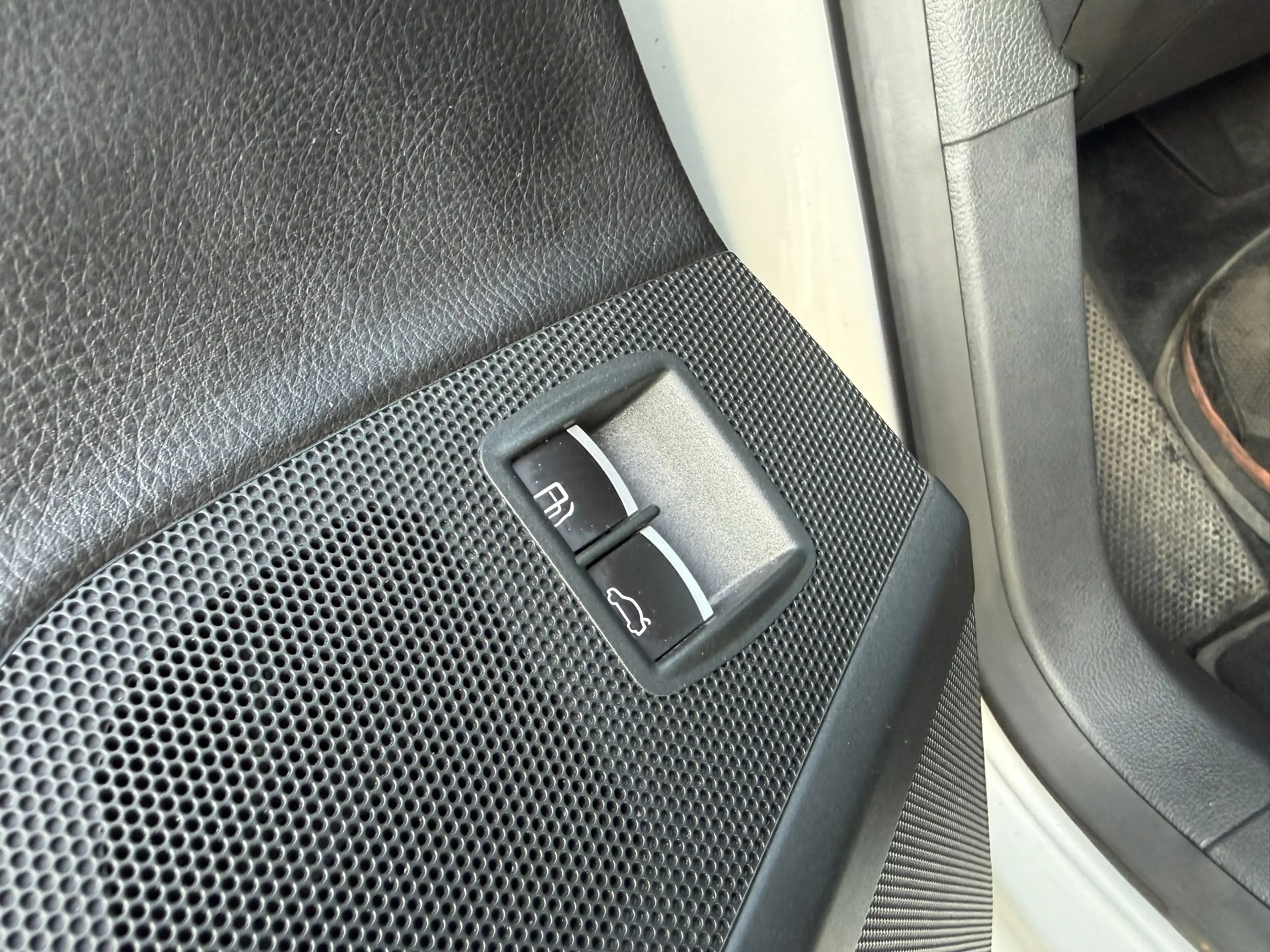 Volkswagen Passat CC 3.6 VR6 FSI 4Motion Dak Lane Assist — photo 26