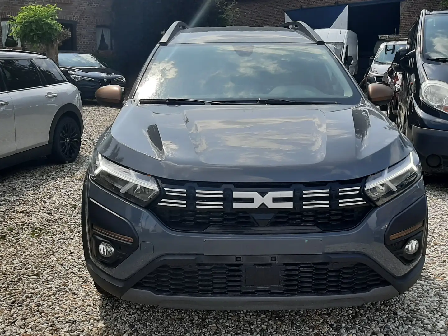 Dacia Jogger Extreme Luxe Grau - 2