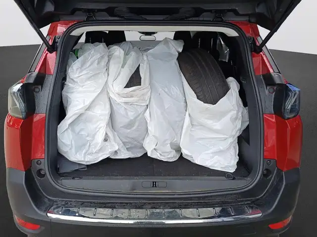 Peugeot 5008 view 7
