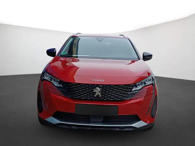 Peugeot 5008 view 2