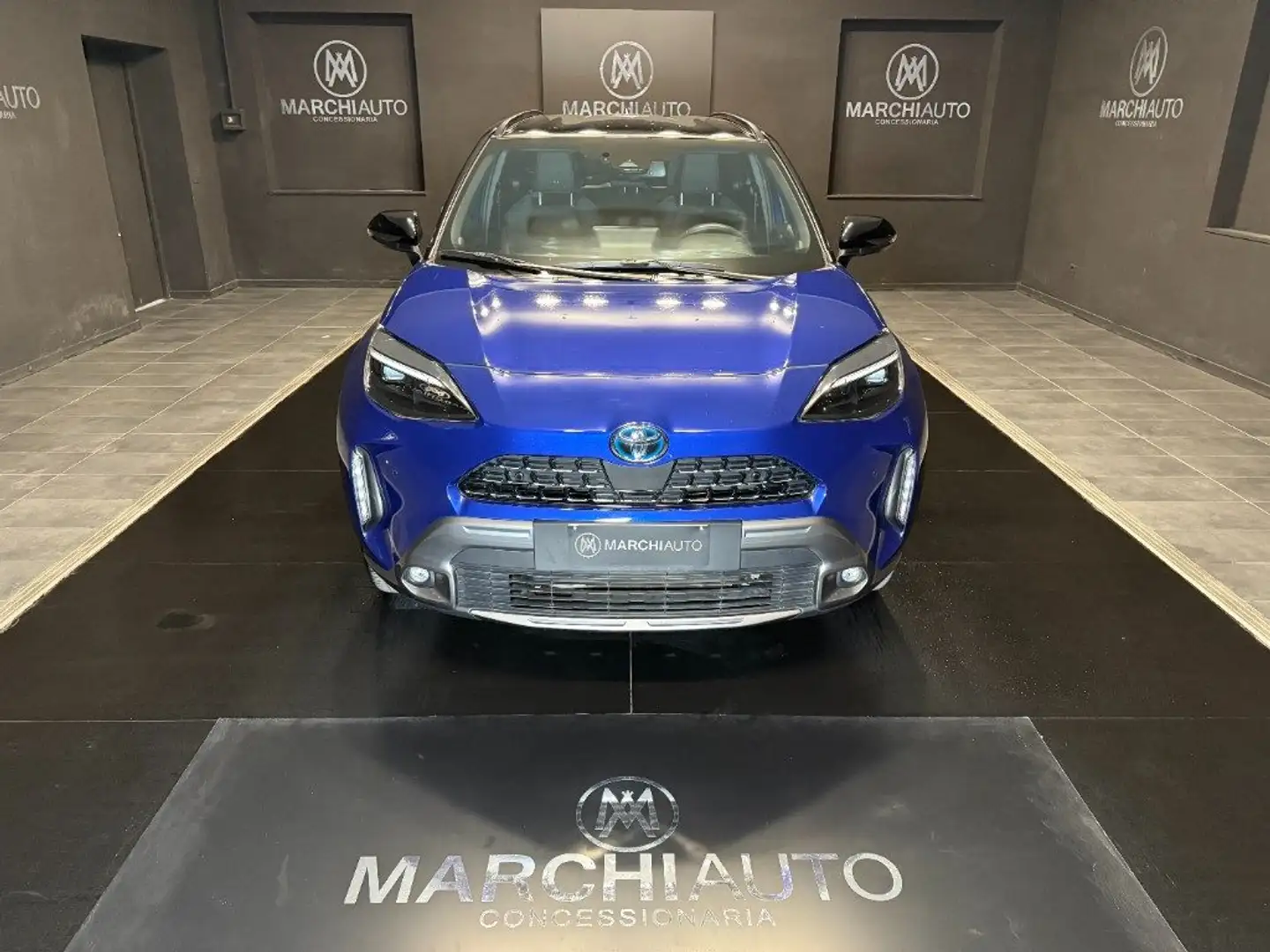 Toyota Yaris Cross 1.5 Hybrid 5p. E-CVT Adventure Blu/Azzurro - 2