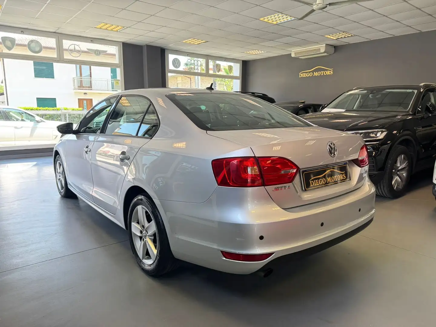 Volkswagen Jetta 1.6 tdi dpf impeccabile cinghia dentata, fatta Argento - 2