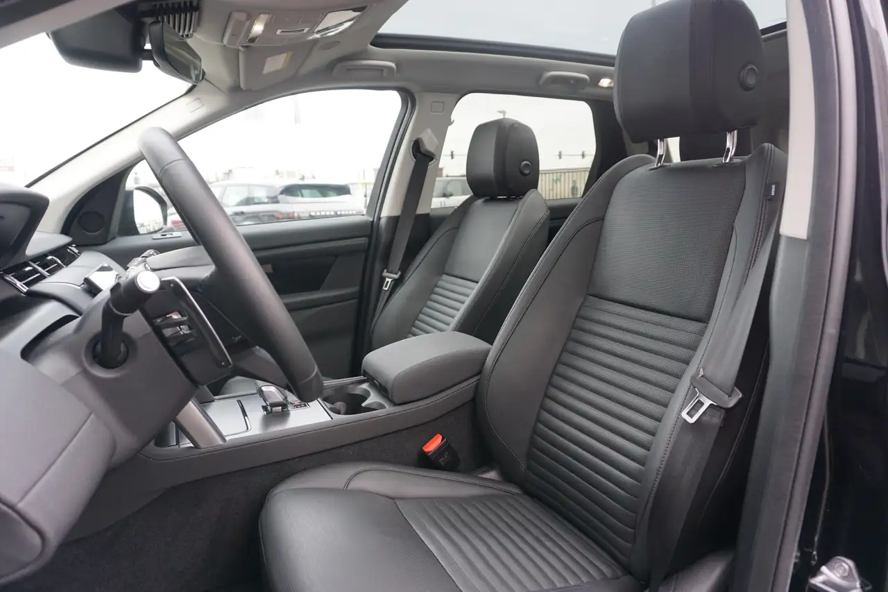 Land Rover Discovery Sport S 4