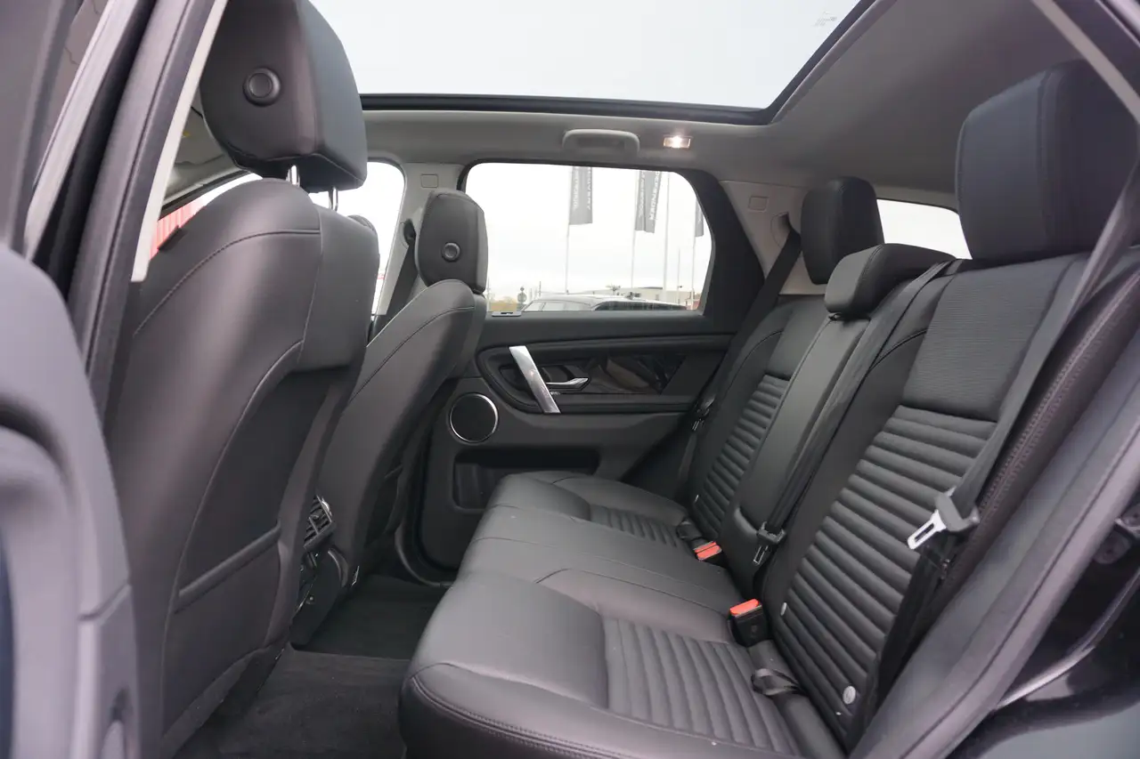 Land Rover Discovery Sport S 5