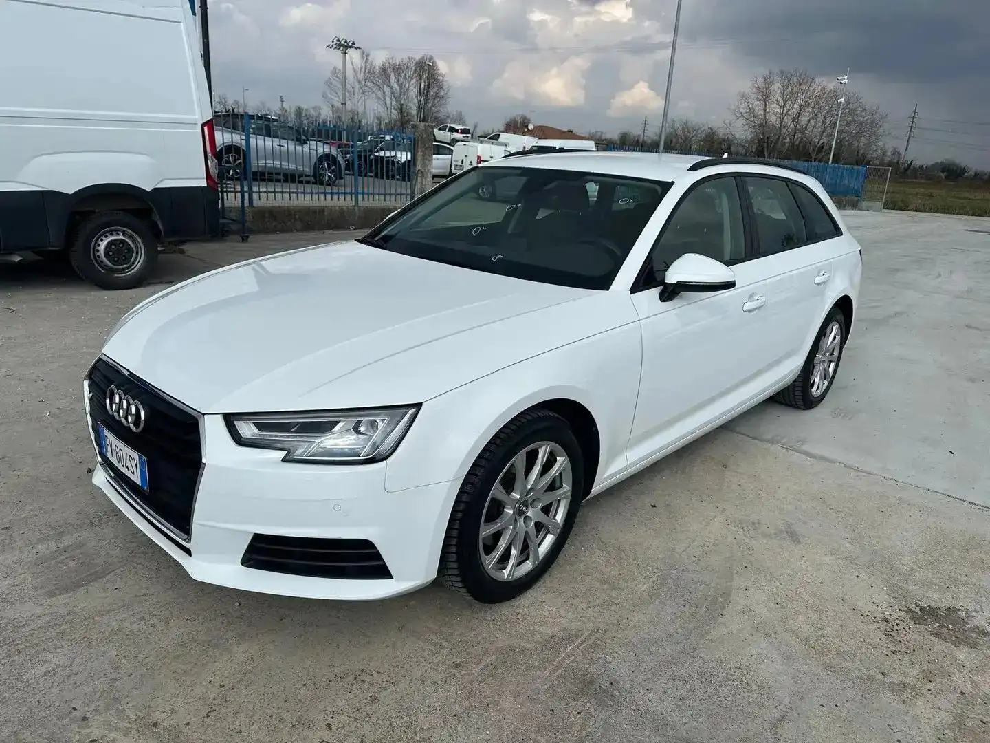 Audi A4 Avant 2.0 35 TDI BUSINESS S TRONIC - FV804SY Bianco - 2
