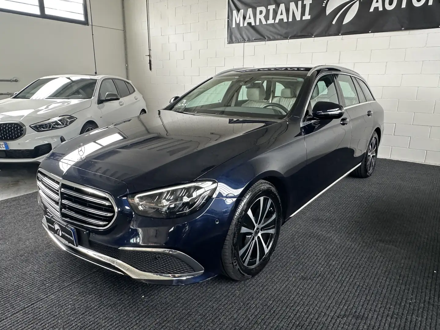 Mercedes-Benz E 200 SW d Exclusive auto Azul - 2