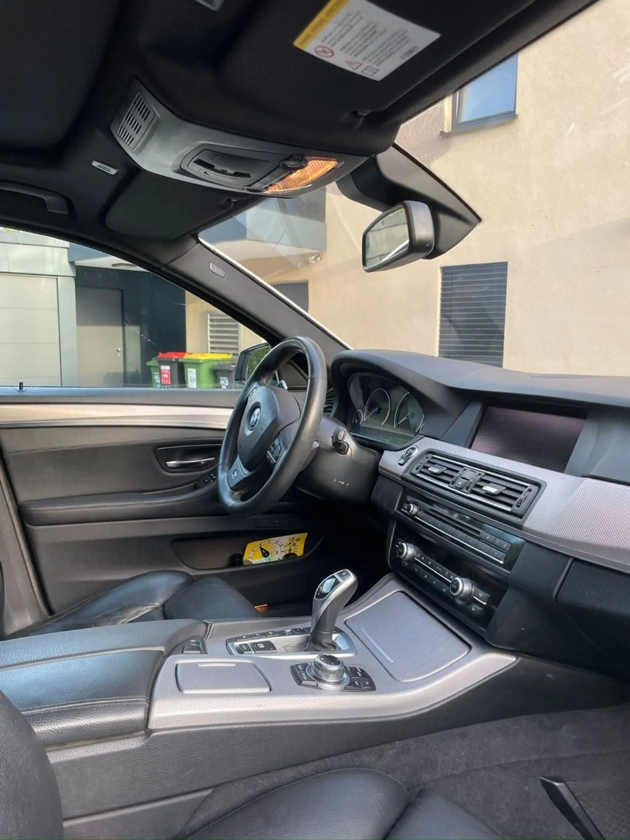 BMW 550 5 Touring M550 d xDrive — photo 10