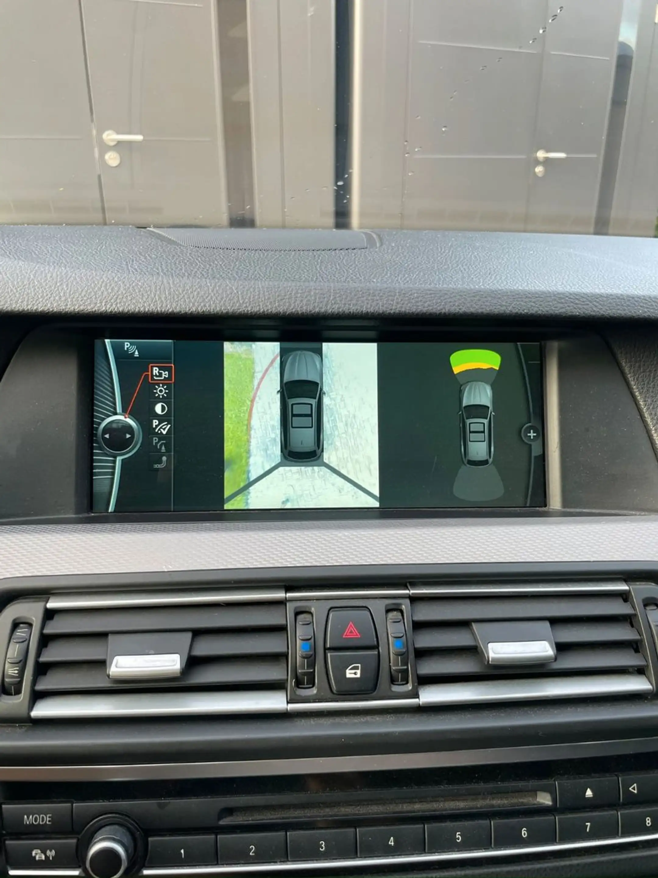 BMW 550 5 Touring M550 d xDrive — photo 14