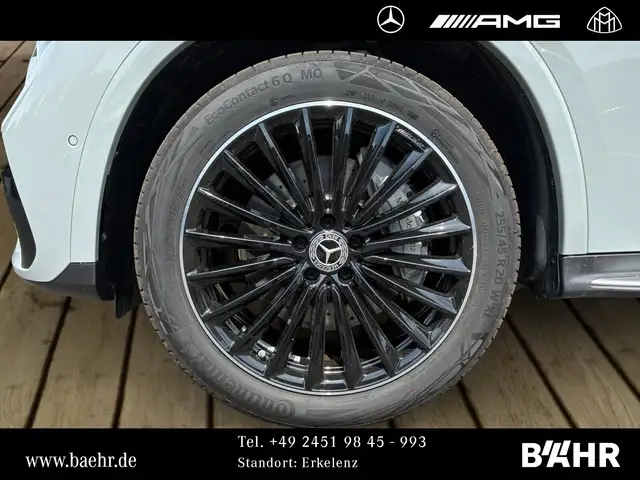 Mercedes-Benz 300 view 6