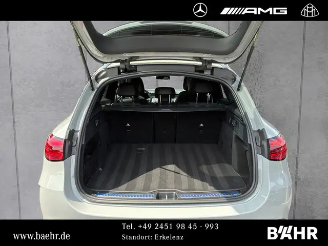 Mercedes-Benz 300 view 10
