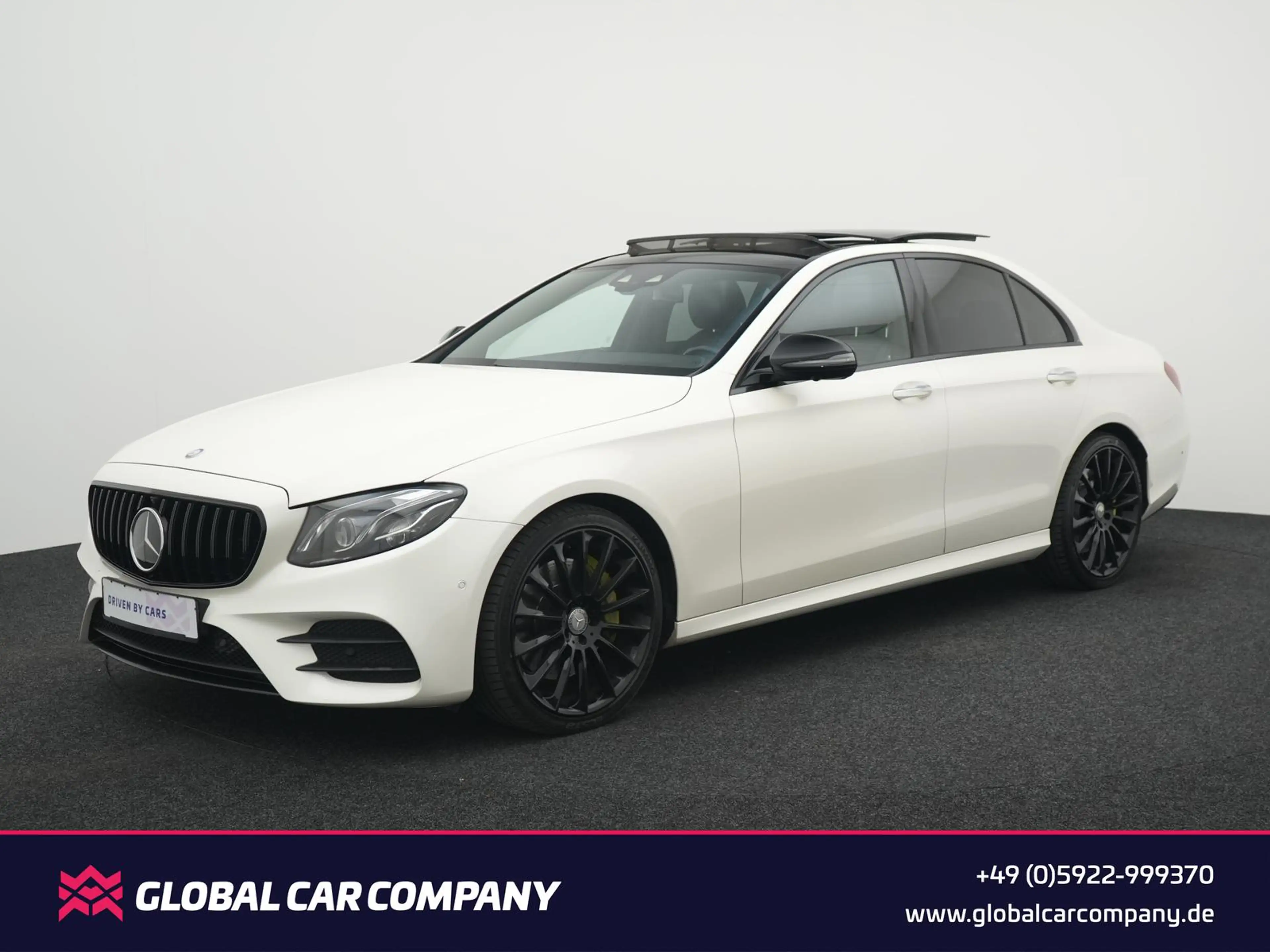 Mercedes-Benz E 400 4Matic AMG-Line,PANO,AHK,HUD,360°,MEMORY