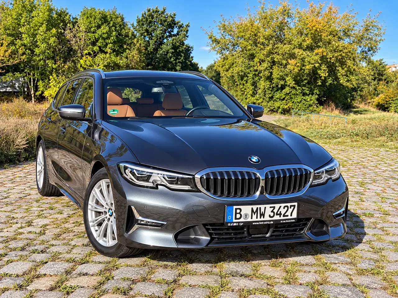 BMW 320