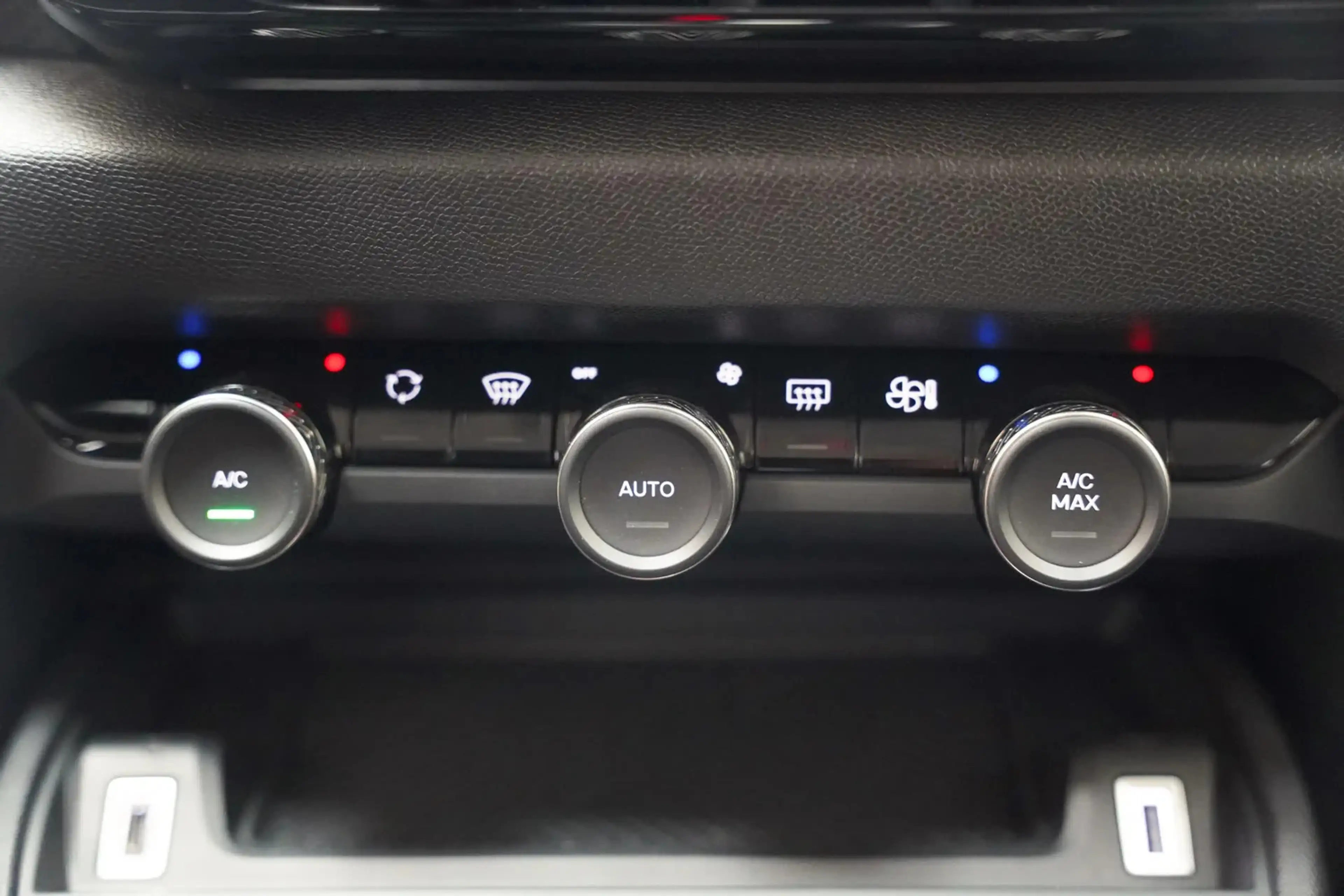 Citroen E-C4 Electric You 50kWh 3-fase [ LED Navi Camera Climate ] — photo 8