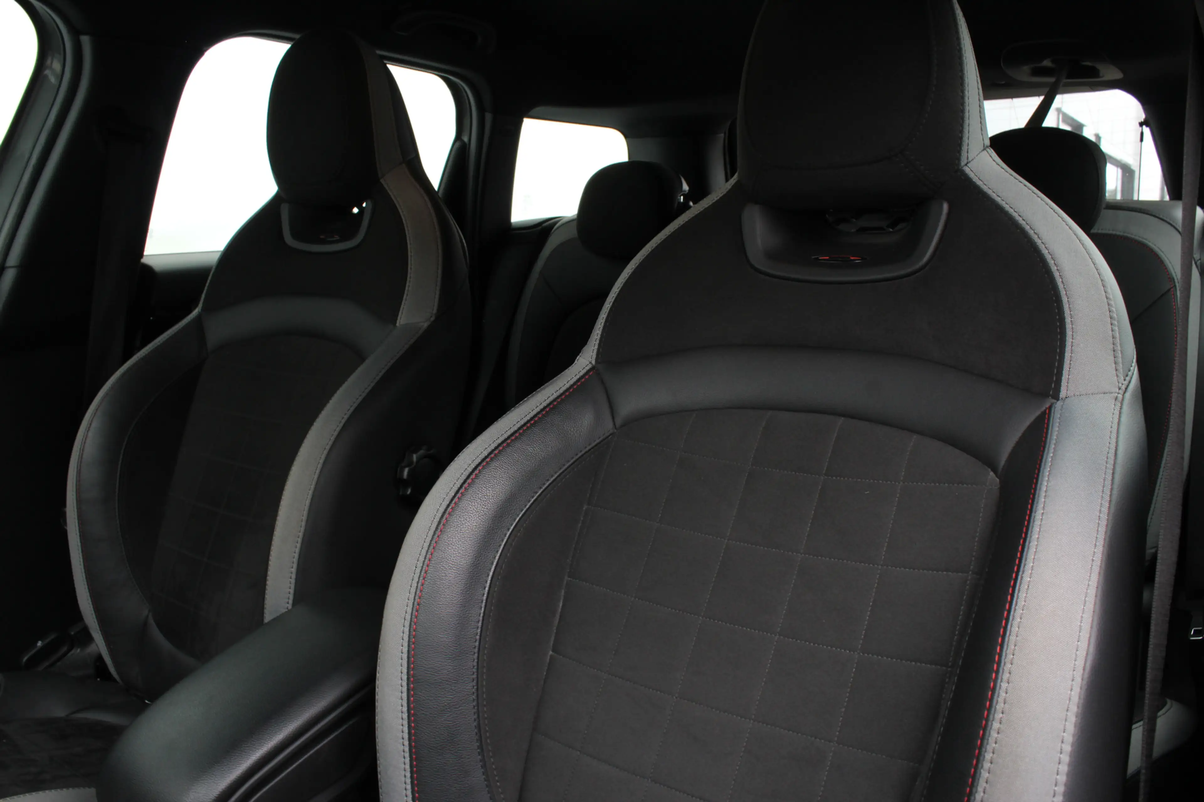 MINI John Cooper Works Countryman S JCW Automaat / JCW Sportstoelen / LED / Navigati — photo 7
