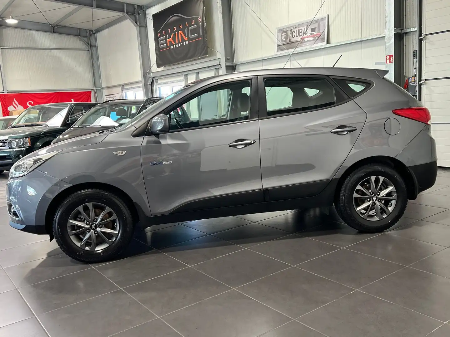 Hyundai iX35 1.6 GDI **PDC*SHZ*BT*Klima** Grau - 2