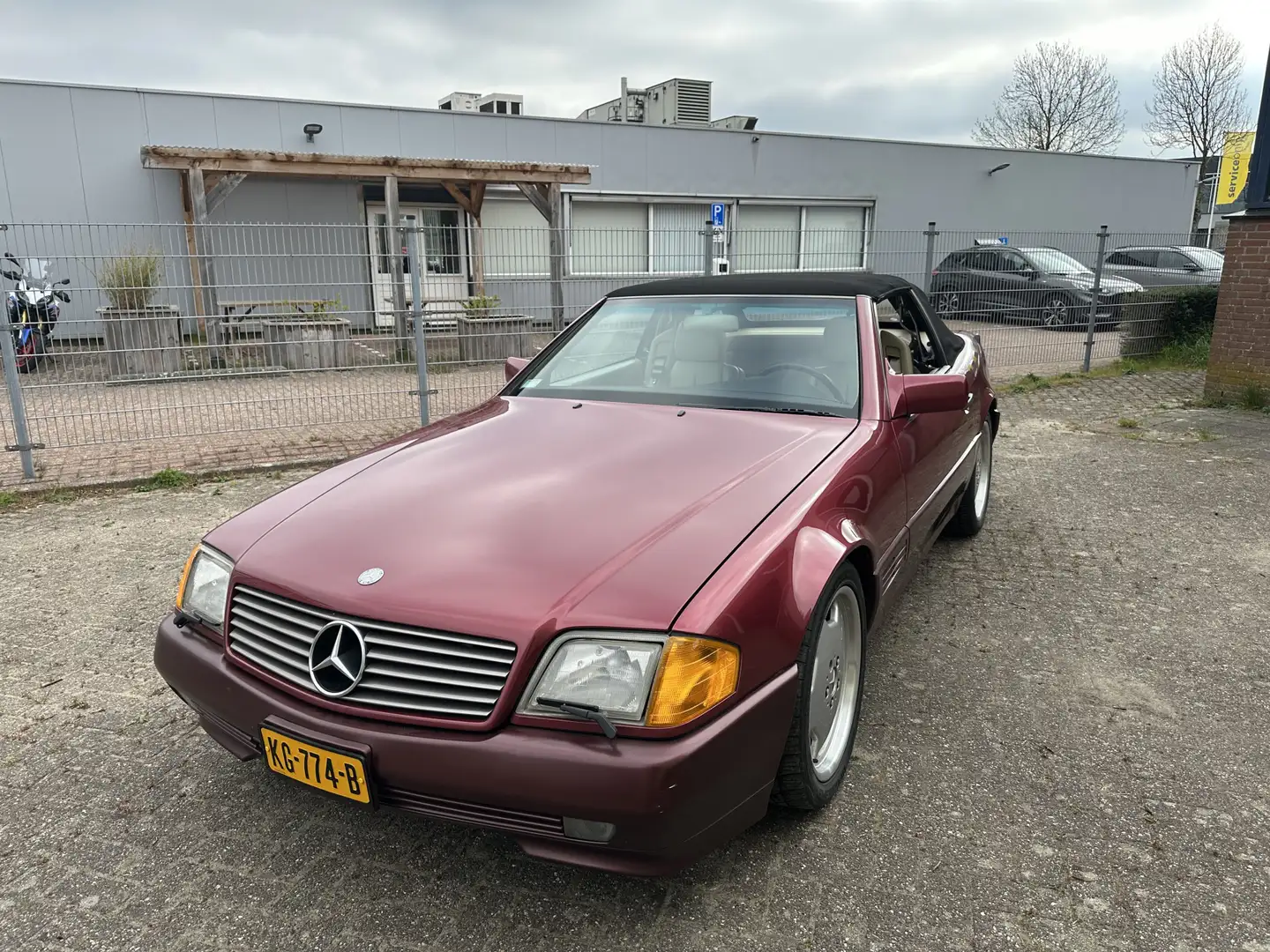 Mercedes-Benz SL 300 SL Rouge - 1