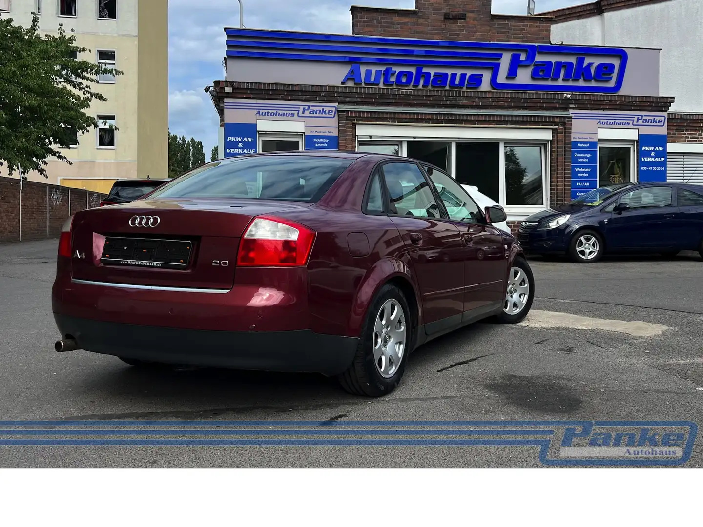 Audi A4 2.0 Lim.*Klimaautomatik*ESP*SHZ*PDC* Red - 2