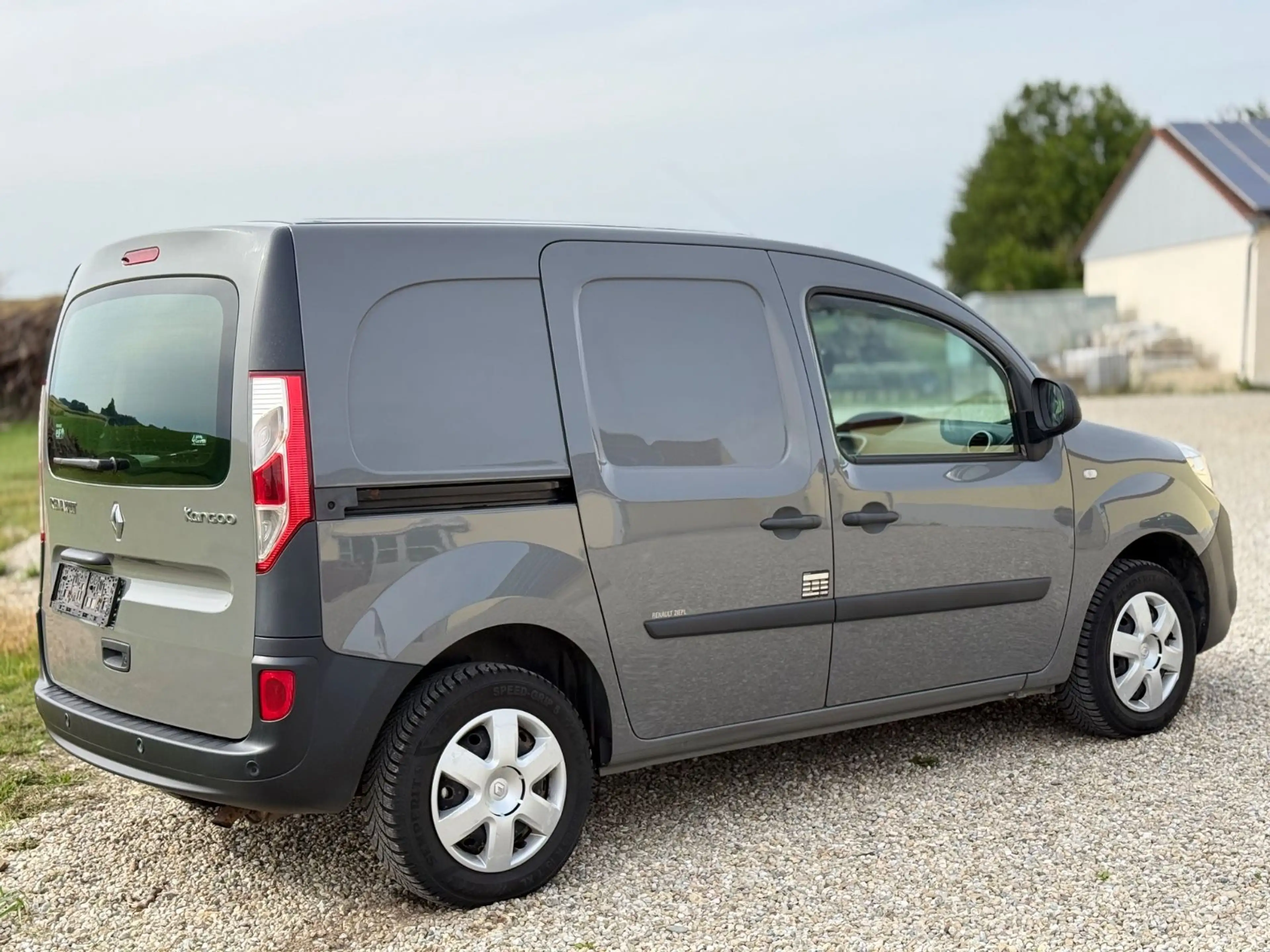 Renault Kangoo Rapid Extra 2xSchiebetür Navi Automatik — photo 4