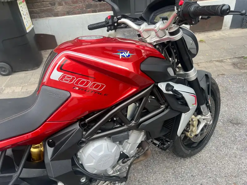 MV Agusta 800 - foto 5
