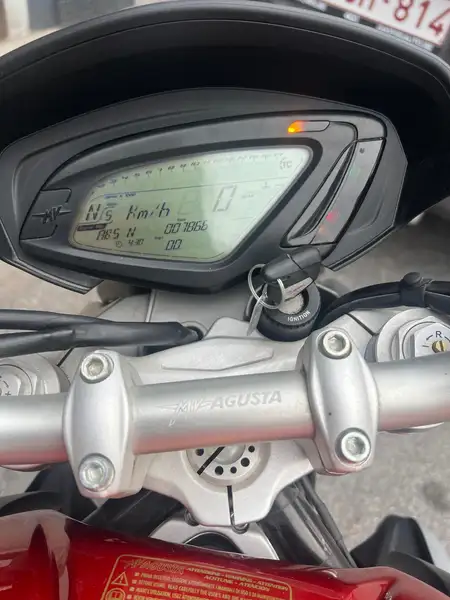 MV Agusta 800 - foto 3