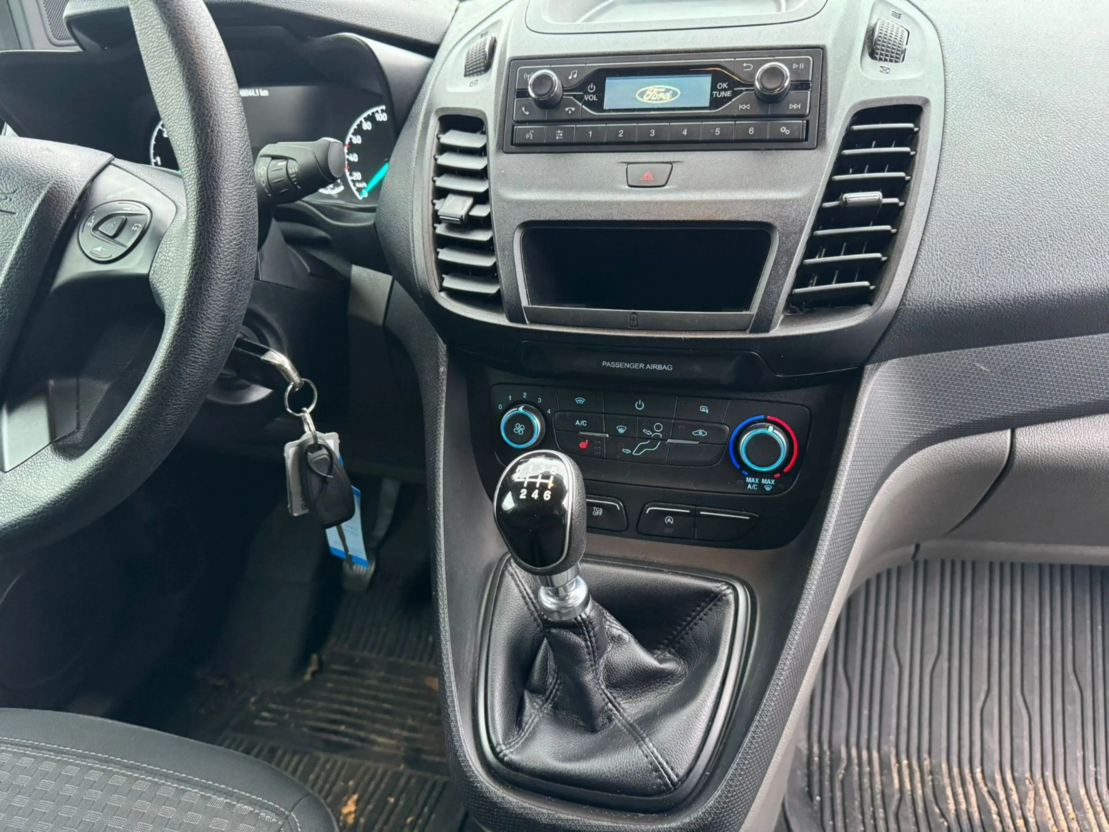 Ford Transit Connect Kasten Trend — photo 7