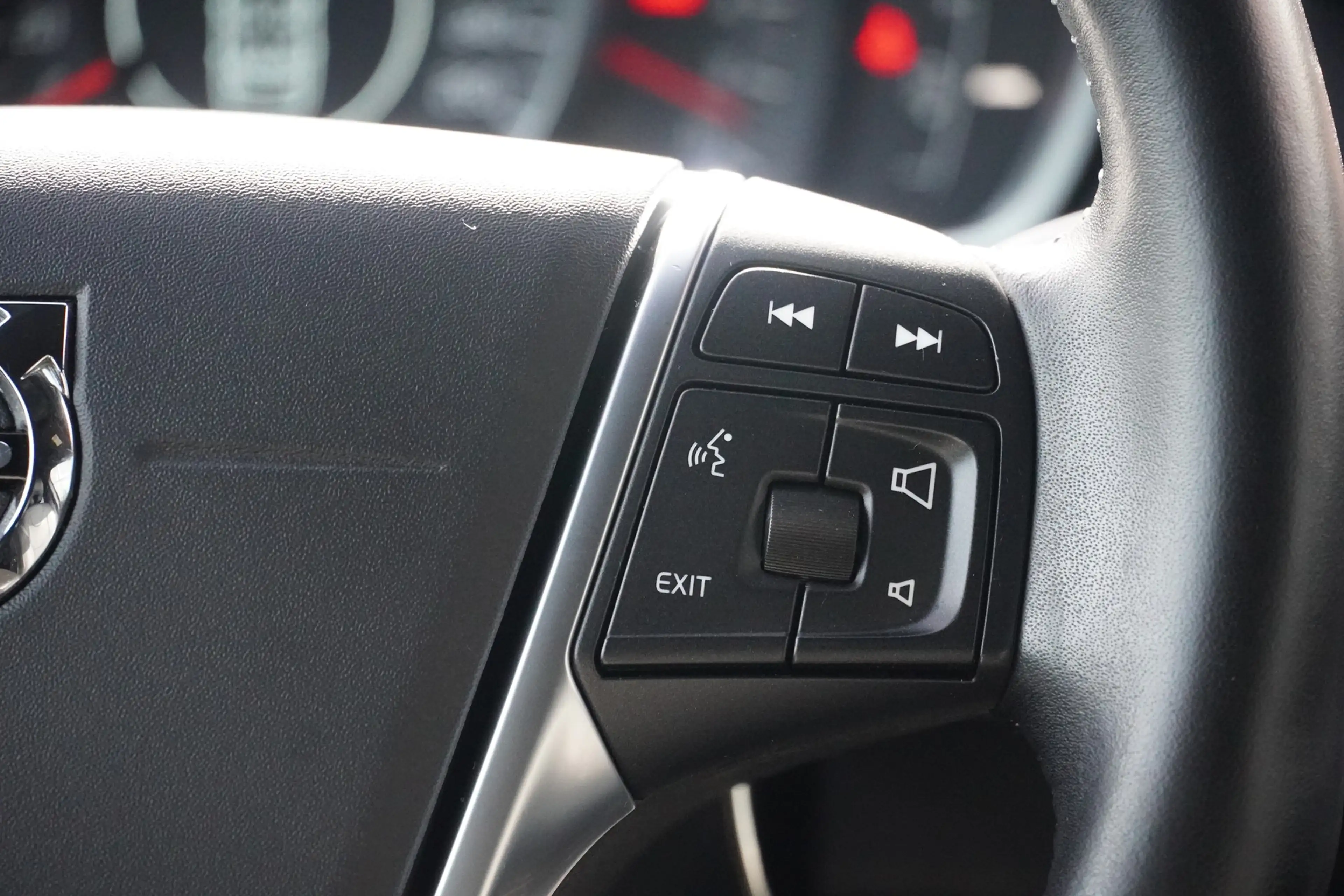 Volvo V40 2.0 Linje Svart Klimaaut. Navi LED Kamera — photo 11