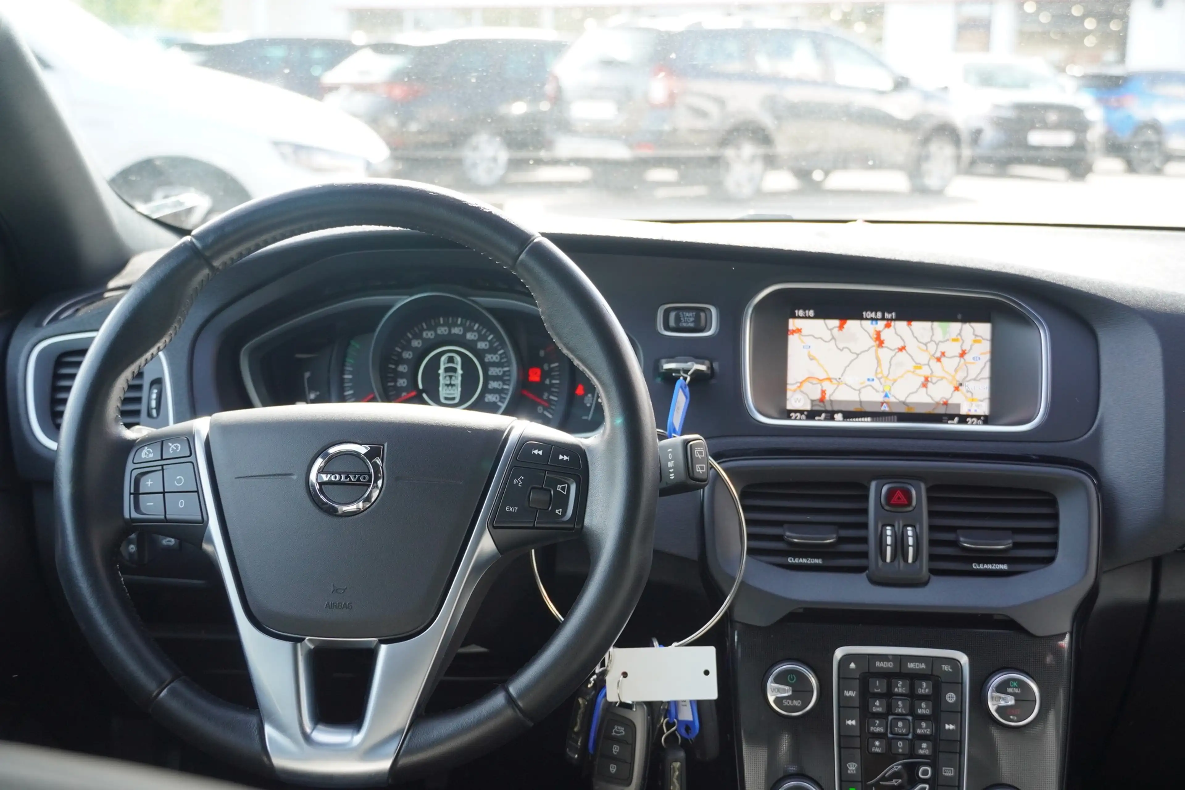 Volvo V40 2.0 Linje Svart Klimaaut. Navi LED Kamera — photo 9