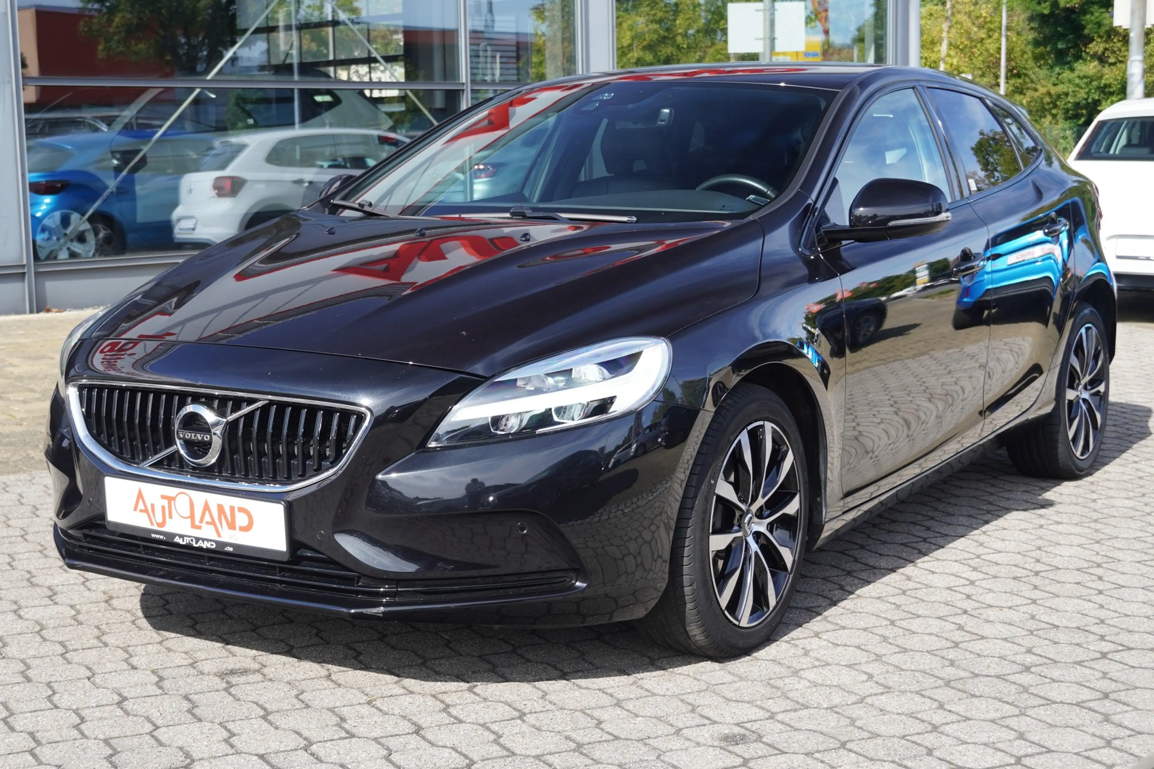Volvo V40 2.0 Linje Svart Klimaaut. Navi LED Kamera — photo 2