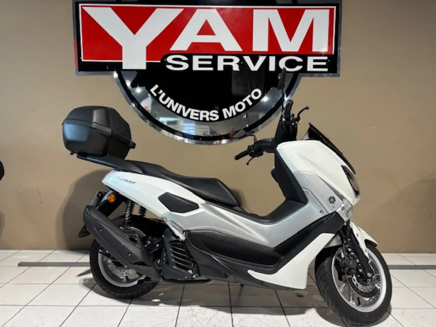Yamaha NMAX Alb - 1