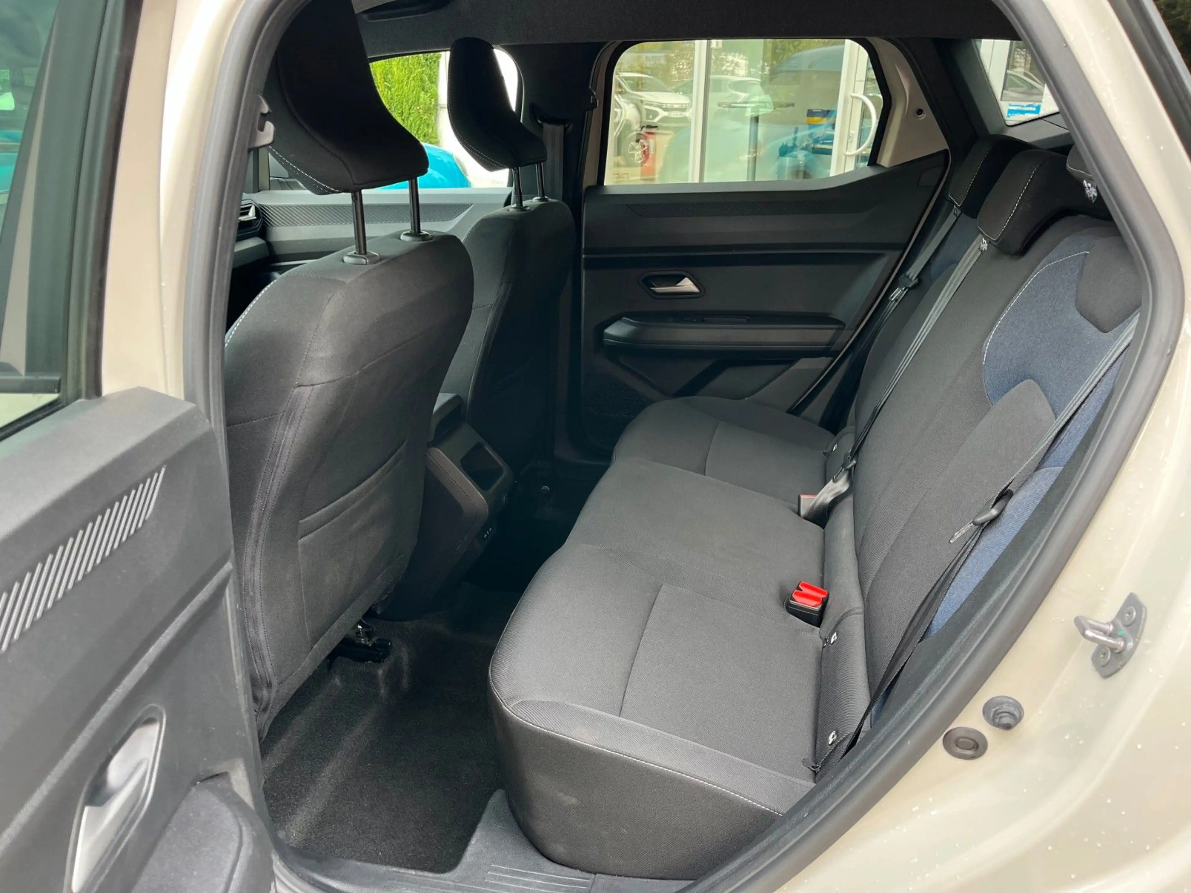 Dacia Duster III TCe 130 Journey GJR 360 Kamera — photo 7